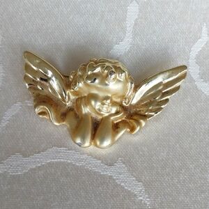 Angel Cherub Wings Brushed Goldtone Vintage Brooch Rare Find Art Nouveau